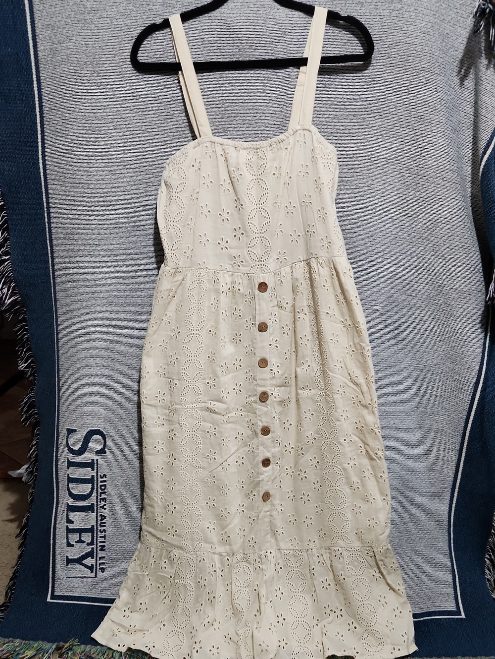 Boho Chic Sleeveless Eyelet Button Front Dress